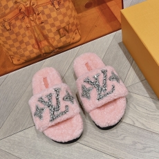 Louis Vuitton Slippers